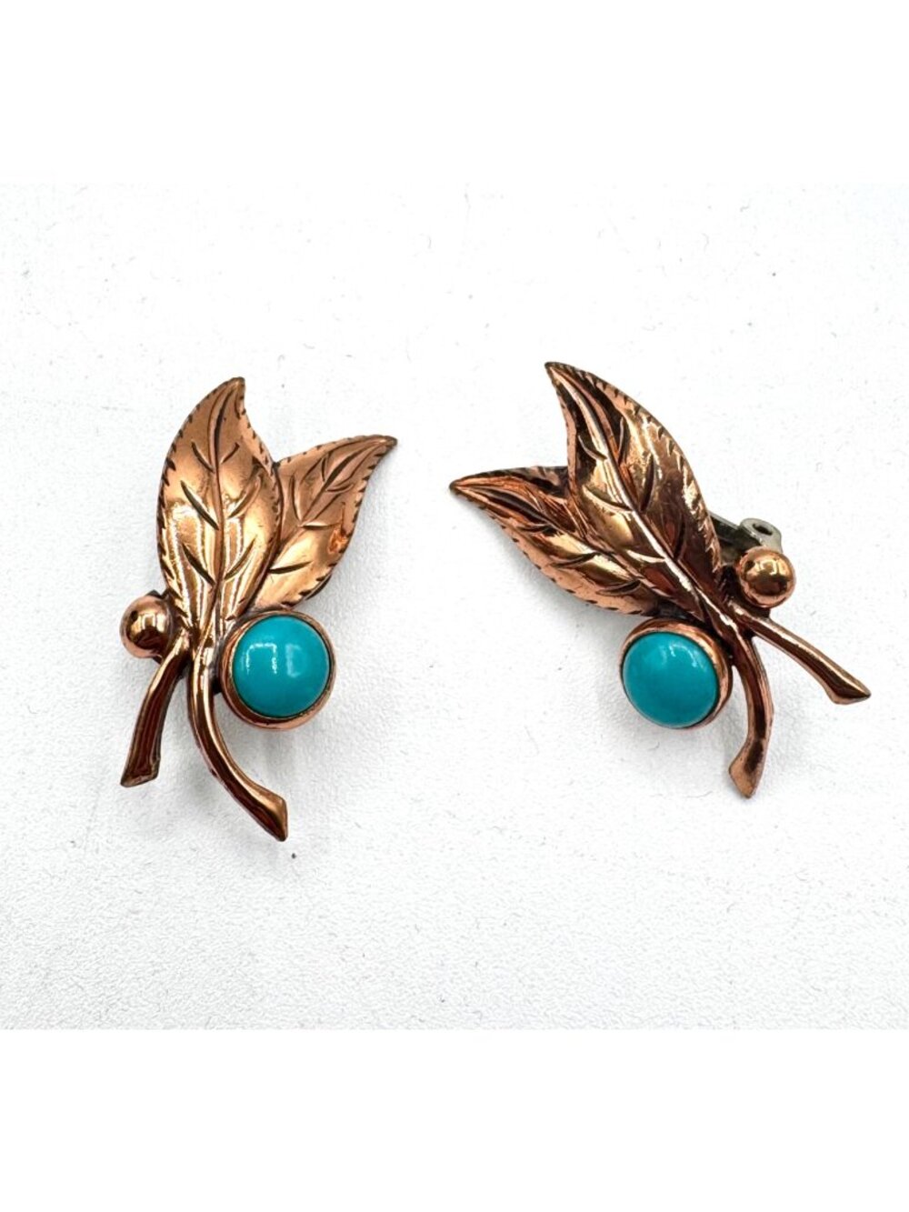 Vintage Copper And Faux Turquoise Cabochon Southwest Leaf Clip On Earrings